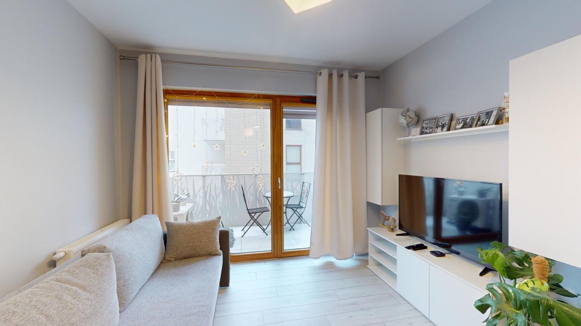 Family House Near The Market Square -Perfect For Family & Business Stays - Ksiecia Witolda Street 500 Steps To Market Square - 2 Bedrooms,2 Parking Places ヴロツワフ エクステリア 写真