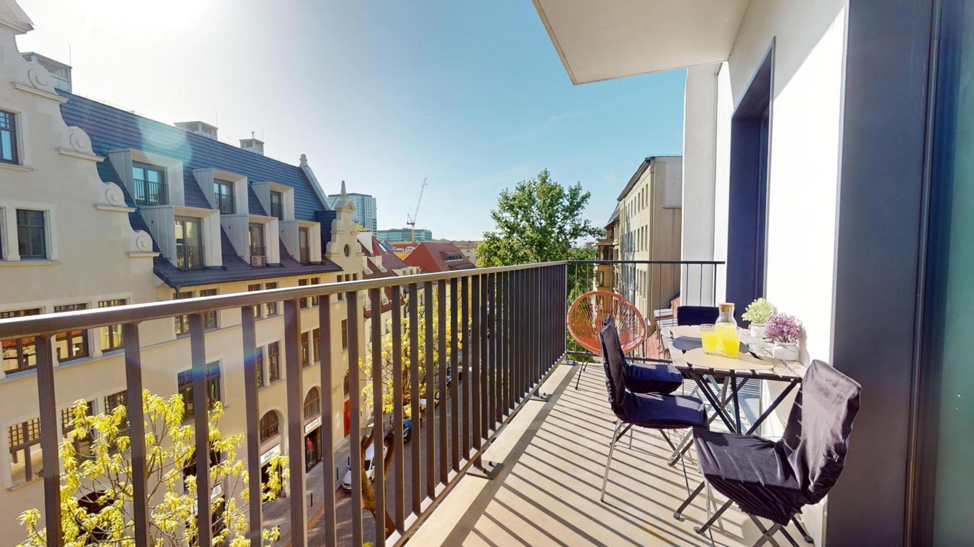 Family House Near The Market Square -Perfect For Family & Business Stays - Ksiecia Witolda Street 500 Steps To Market Square - 2 Bedrooms,2 Parking Places ヴロツワフ エクステリア 写真